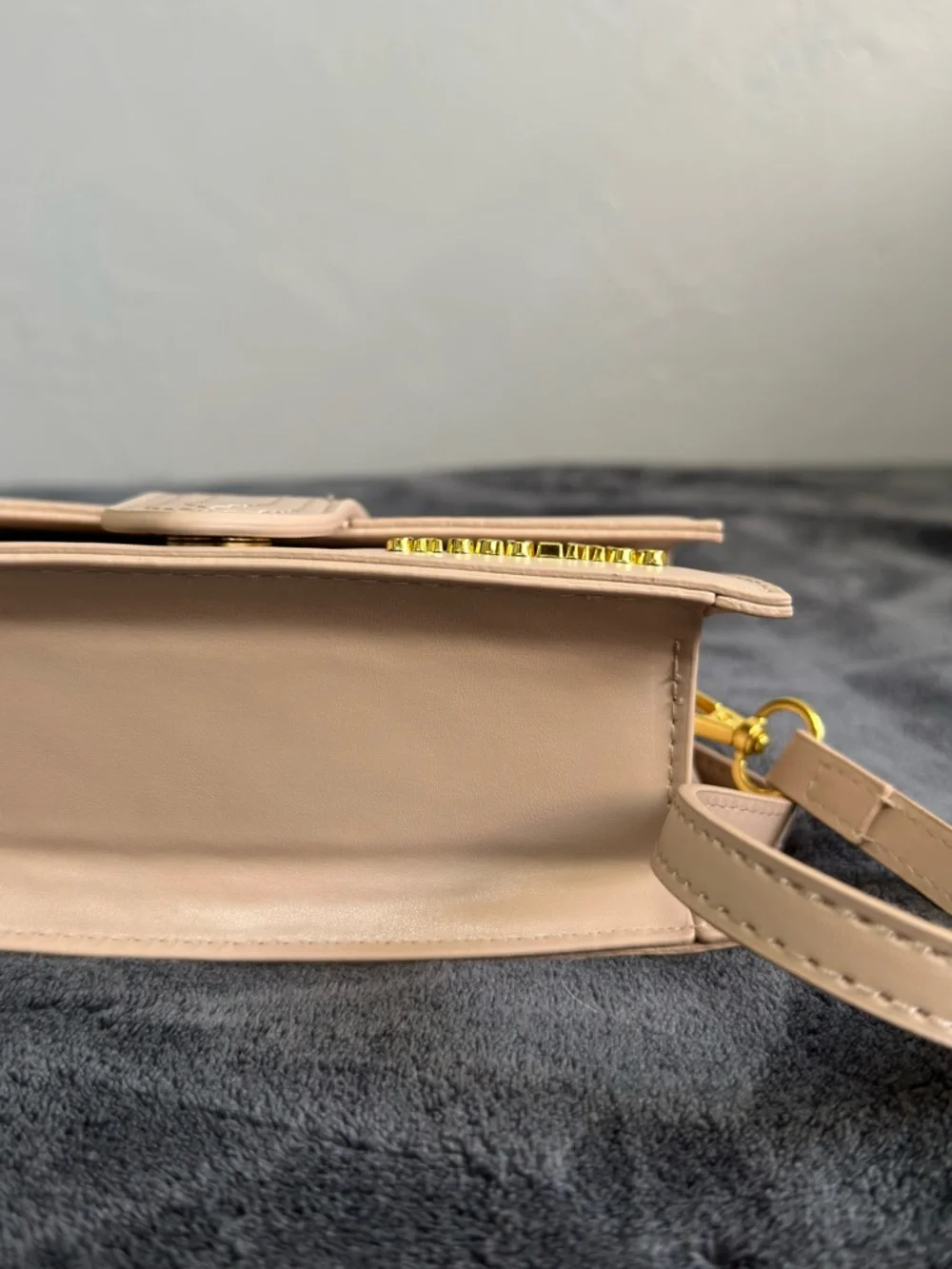 Jacquemus Blush Mini Top-Handle Crossbody - Picture 7 of 8